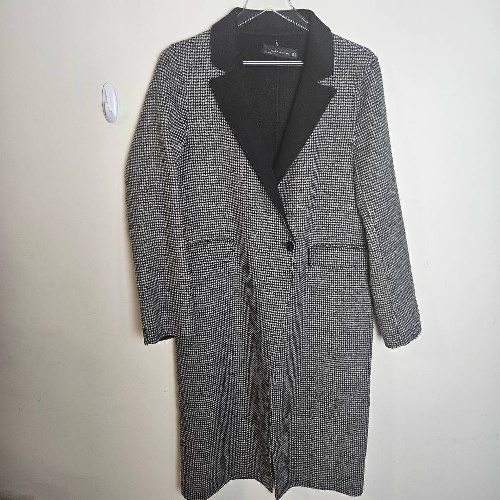 Zara Women's Long Handmade Houndstooth Black and White Coat Small
